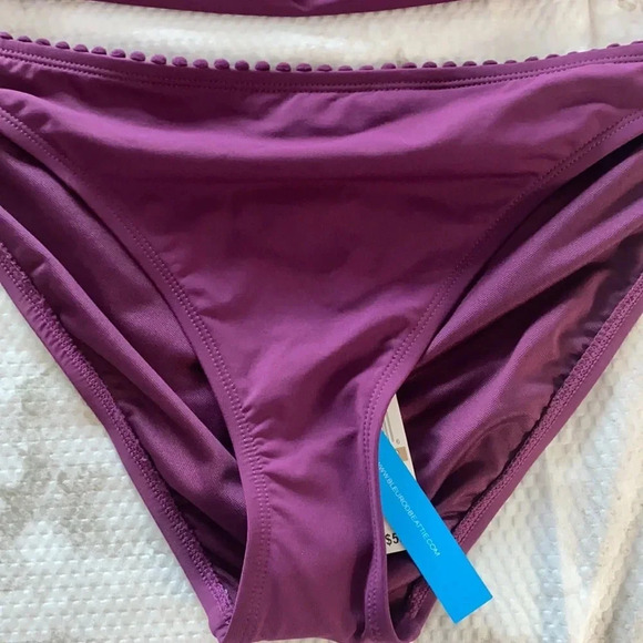 Bleu Rod Beattie Women's Kore Twist-Front Shirred and Bikini Bottom Set - Picture 10 of 12